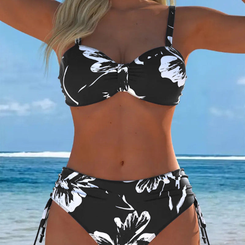 Bikini de Dos Piezas con Cuello Alto y Patrón Impreso