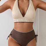 Conjunto de Bikini de Dos Piezas con Cuello Halter y Diseño de Colores en Contraste