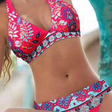 Bikinis con estampado floral y geométrico