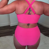 Bikini triangular de color sólido