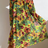 Bikinis con estampado floral y cubre-bikini