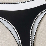 Bikini Sexy de Color Contrastado con Corte en Triángulo