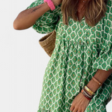 Aroa Vestido Boho con Estampado Artístico y Silueta Fluida