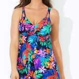Tankini de vacaciones con estampado de hojas