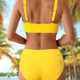 Bikini A La Moda Y Dinámico