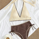 Conjunto de Bikini de Dos Piezas con Cuello Halter y Diseño de Colores en Contraste