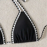 Bikini Sexy de Color Contrastado con Corte en Triángulo
