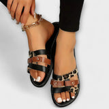 Silvia - Sandalias con tiras cruzadas de leopardo